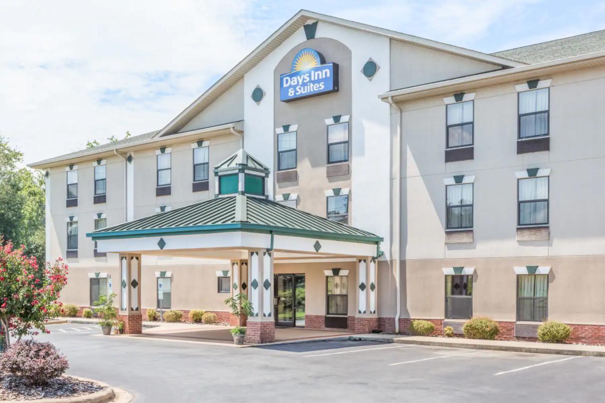 Super 8 By Wyndham Morganton Otel Dış mekan fotoğraf